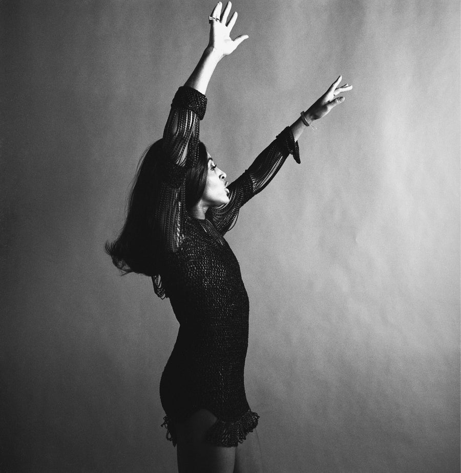 Tina Turner, Arms up, 1969