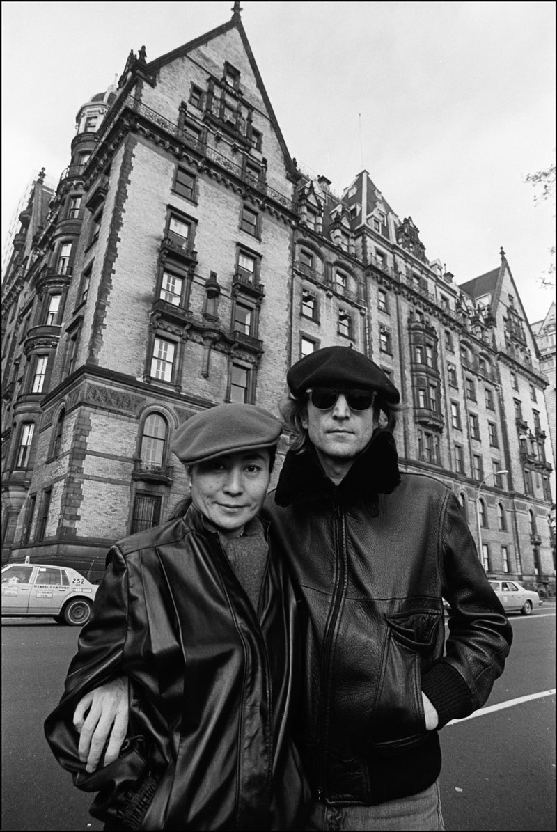 Yoko Ono and John Lennon, Dakota Apartments, New York City, 1980, photographed by Allan Tannenbaum.