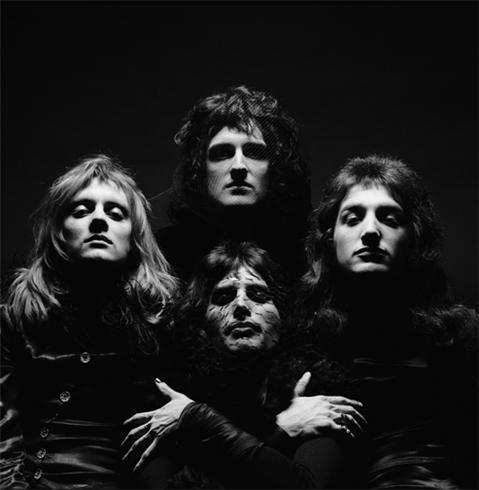 Queen, Veils, Queen II album cover Session, London, 1974, photographed by Mick Rock.
