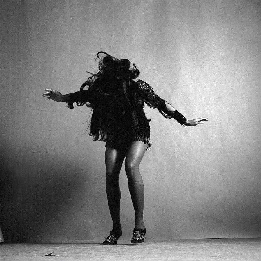 Tina Turner, Arms out, 1969