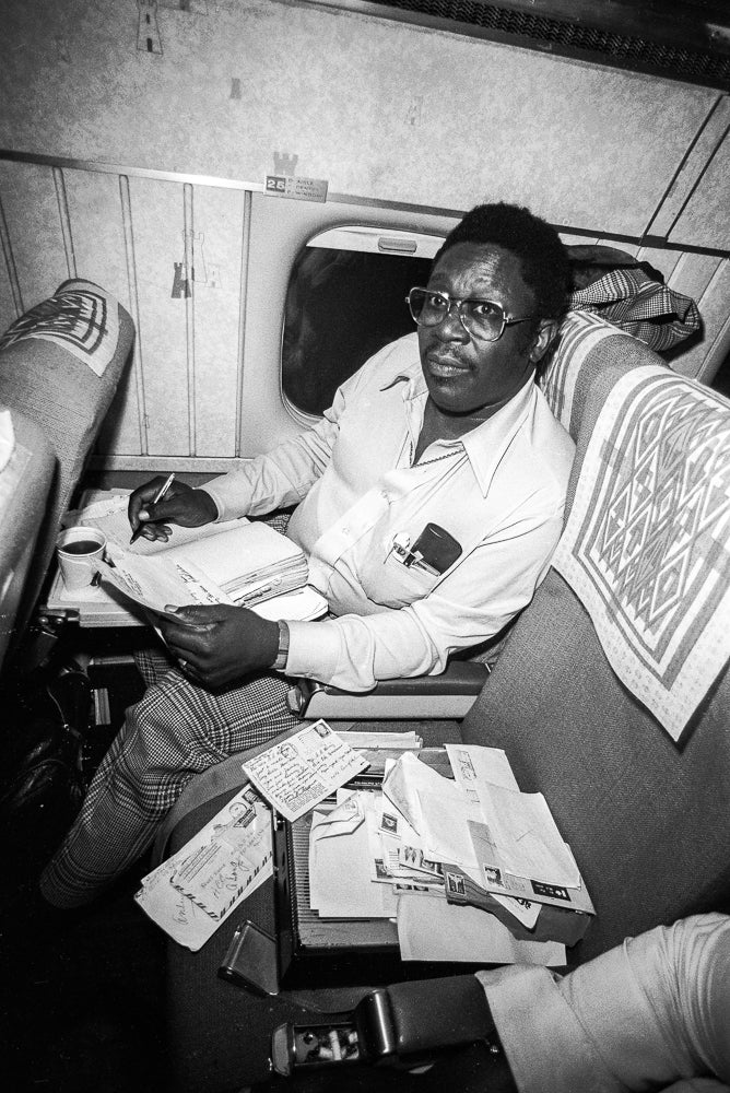 B.B. King, Backstage, 1974, photographed by Lynn Goldsmith.