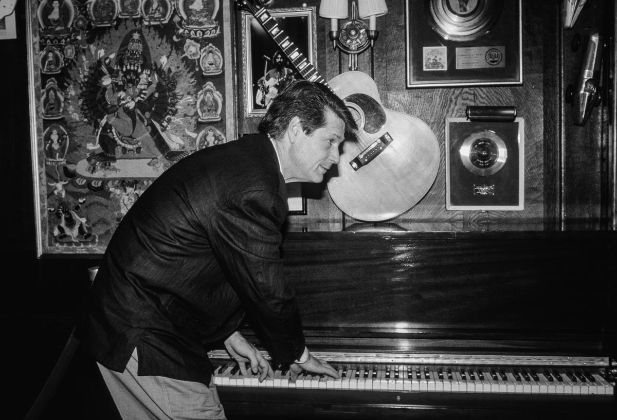 Brian Wilson of The Beach Boys, 1990 — photograph by Lynn Goldsmith