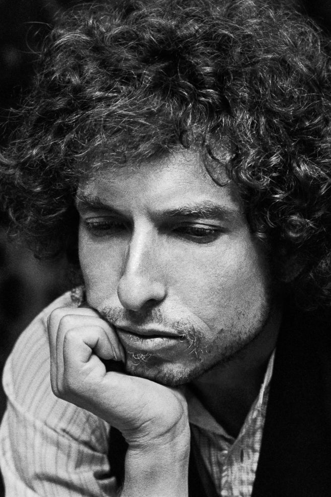 Bob Dylan, Contemplation, 1975, photographed by Lynn Goldsmith.