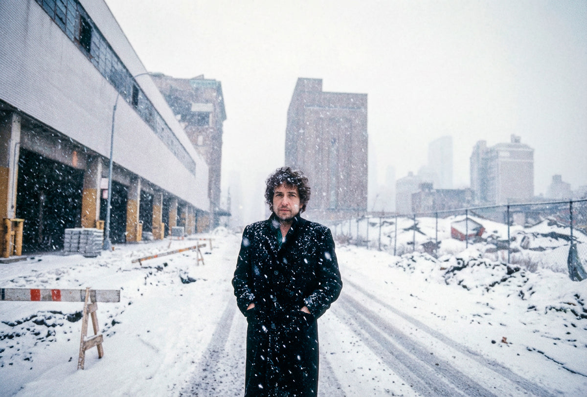 Bob Dylan, City Rooftop, 1983 — photograph by Lynn Goldsmith