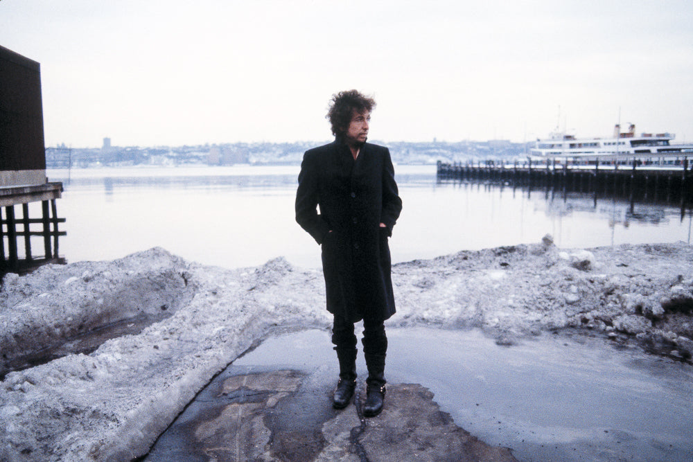 Bob Dylan, Frozen Pier, 1983, photographed by Lynn Goldsmith.