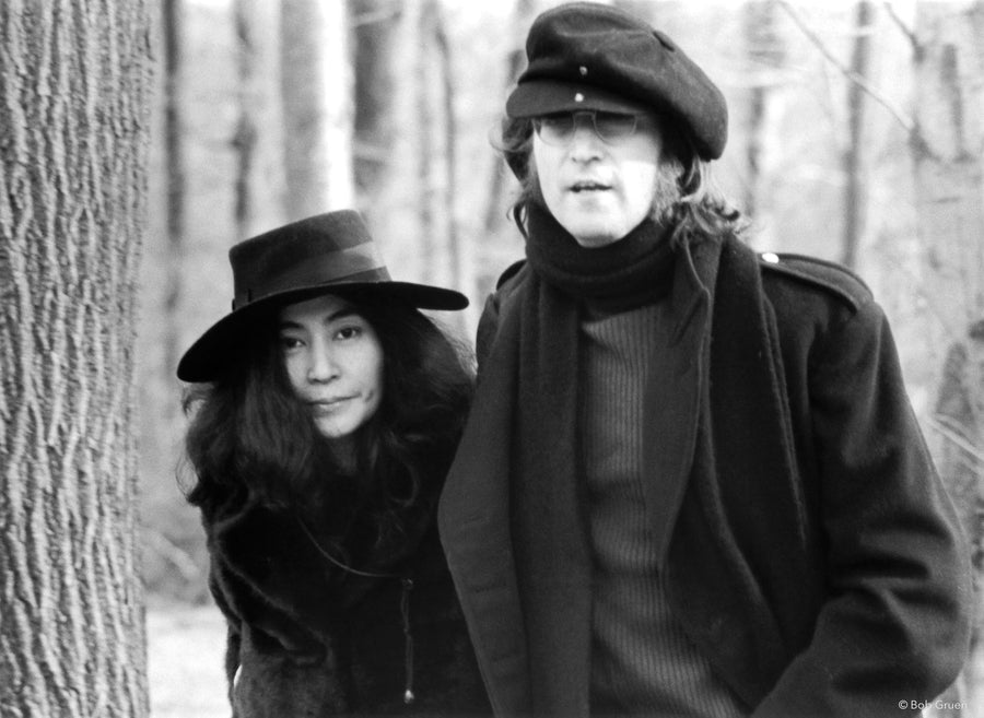 John Lennon and Yoko Ono. Greenwich, Connecticut, 1973, photographed by Bob Gruen.