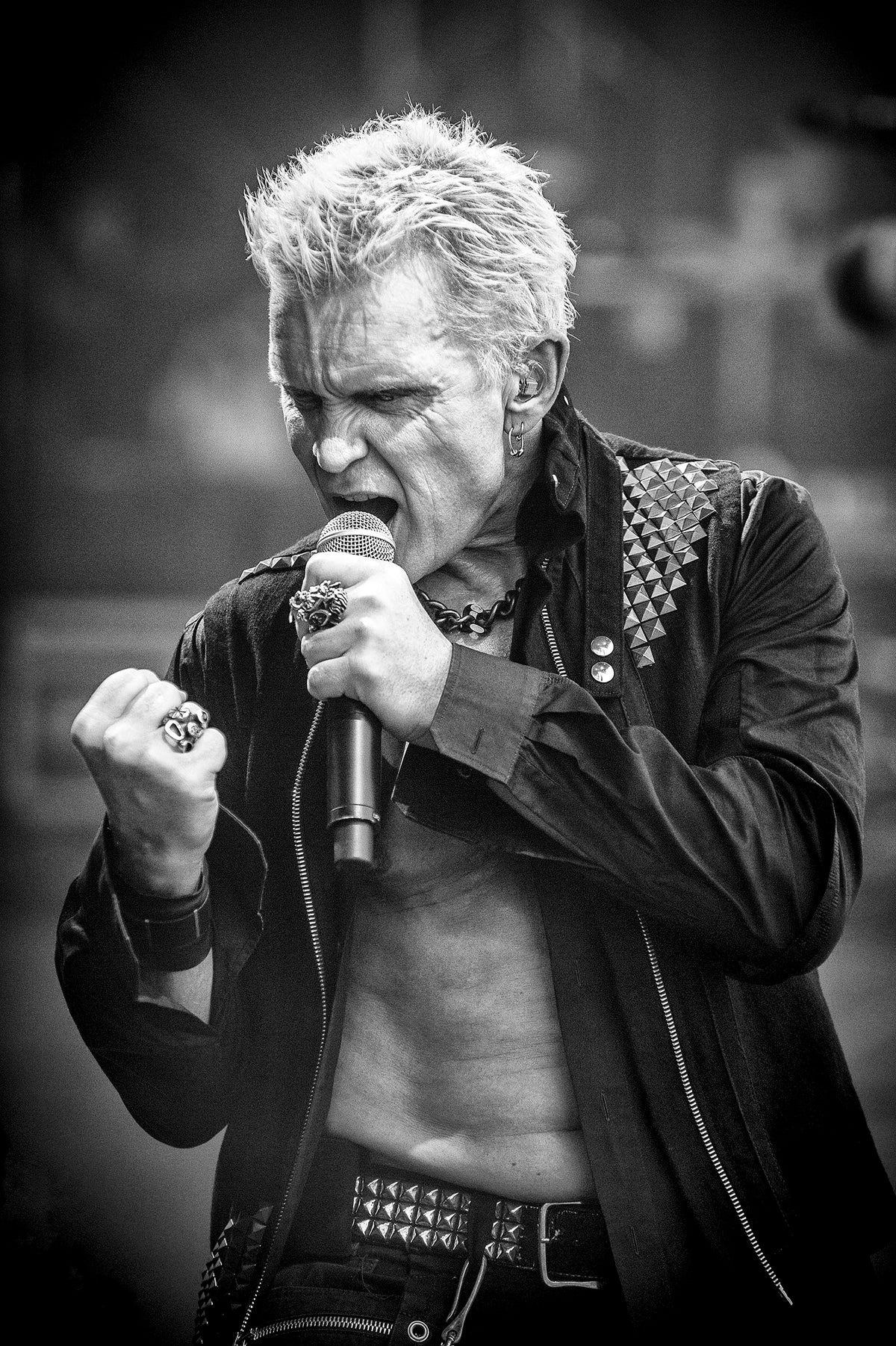 Billy Idol at Outside Lands, San Francisco, California, 2015, photographed by Jérôme Brunet.