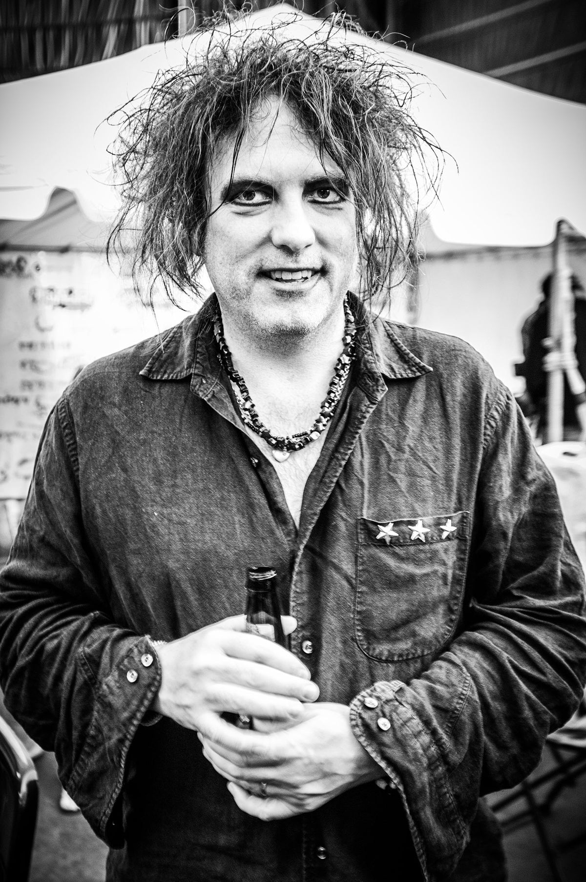 Backstage portrait of Robert Smith at Shoreline Amphitheatre, Mountain View, California, 2007, photographed by Jérôme Brunet.