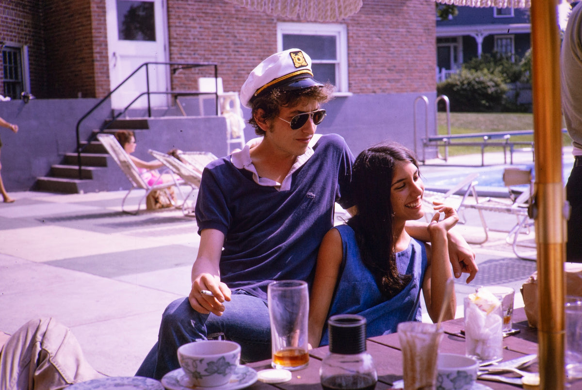 Bob Dylan and Mimi Fariña, Viking Hotel, Newport, Rhode Island, July 1964; photograph by John Byrne Cooke.