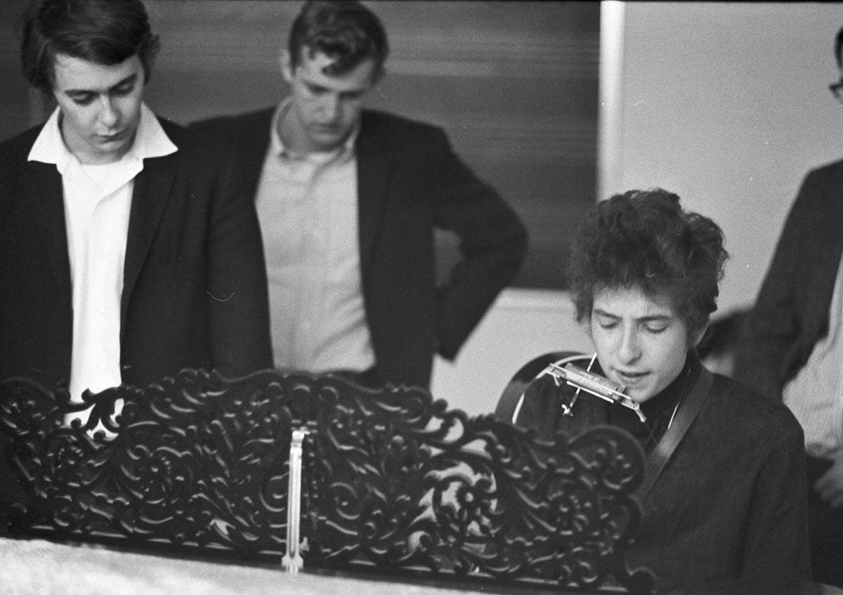 Bob Dylan Rehearsing at the Piano, Philharmonic Hall, Lincoln Center, New York City, October 31, 1964; photograph by John Byrne Cooke.