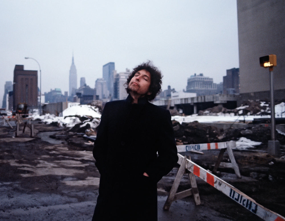 Bob Dylan, Rooftop, 1983 — photograph by Lynn Goldsmith
