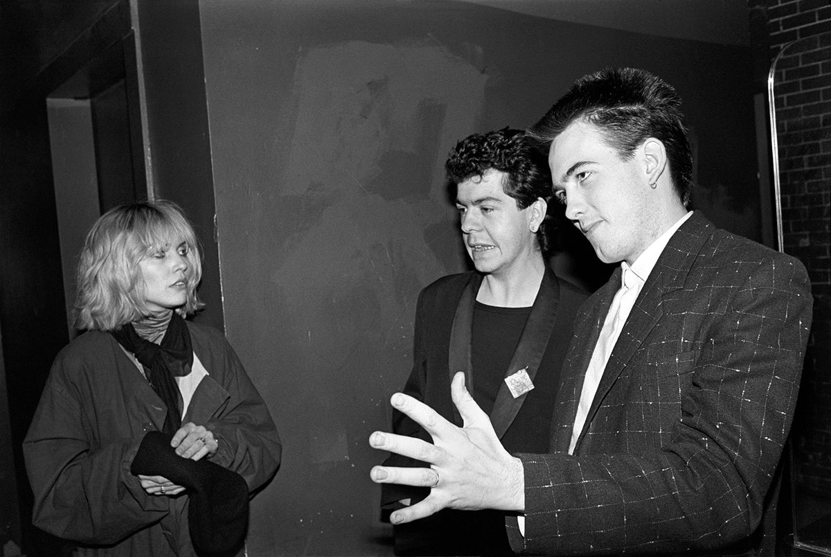 Debbie Harry, Simon Gallup, and Robert Smith, 1980. Photograph by Ebet Roberts.
