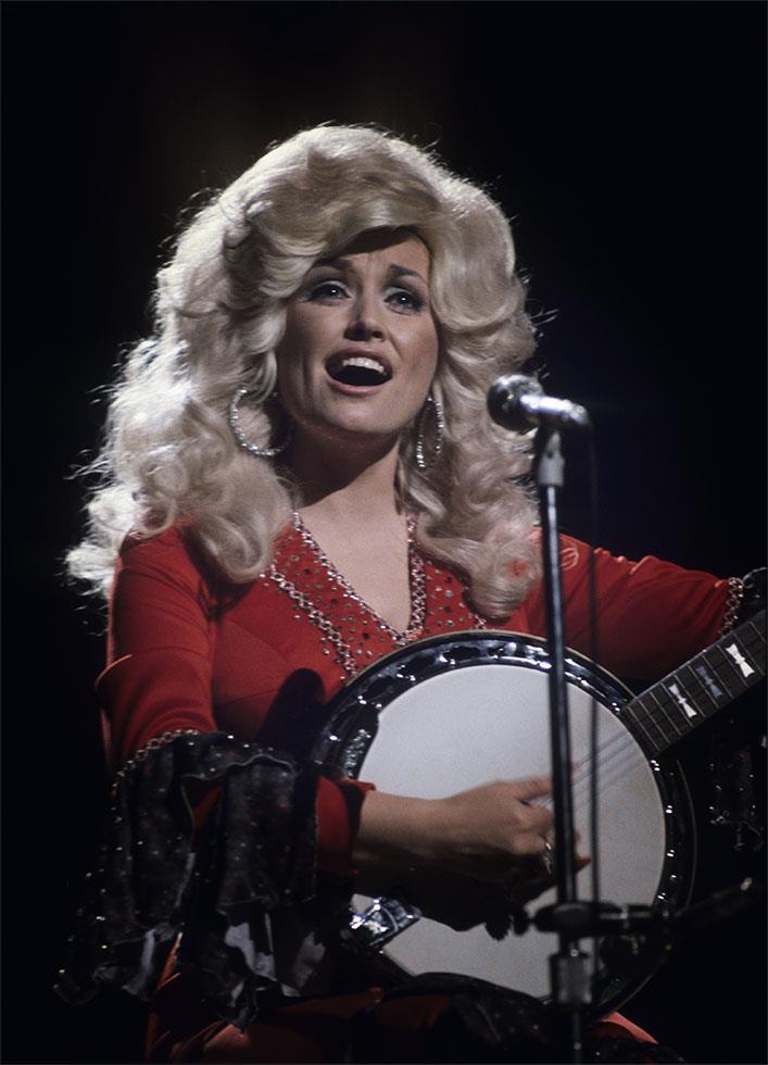 Dolly Parton photographed by Charlyn Zlotnik, 1976.