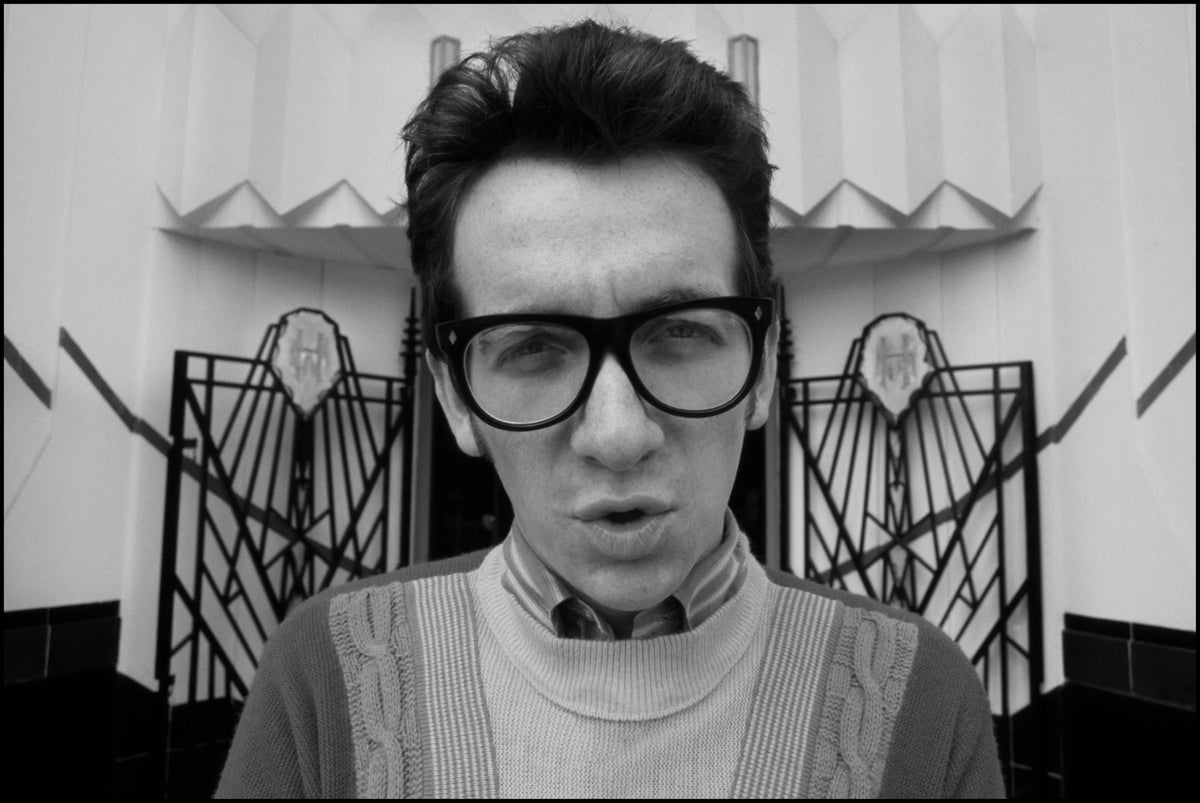 Elvis Costello, Hoover Factory, London, 1978, photographed by Chalkie Davies.