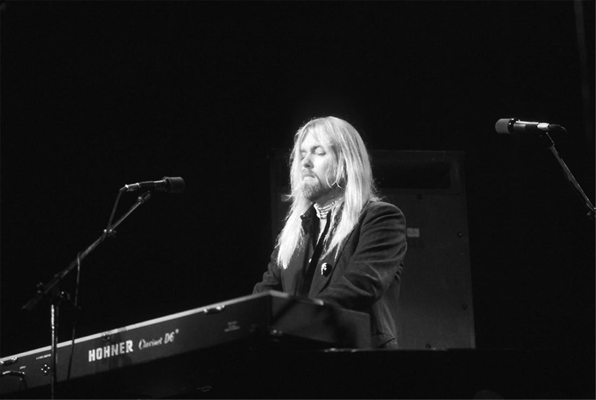 Gregg Allman playing his Hohner Clavinet on stage in New York, photographed by Charlyn Zlotnik, 1979.