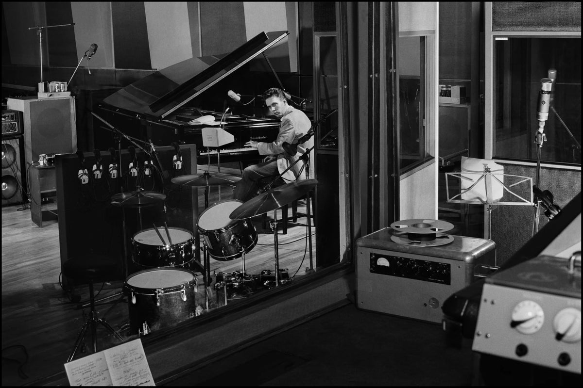 Jerry Dammers in the Studio, London, 1982, photographed by Chalkie Davies.