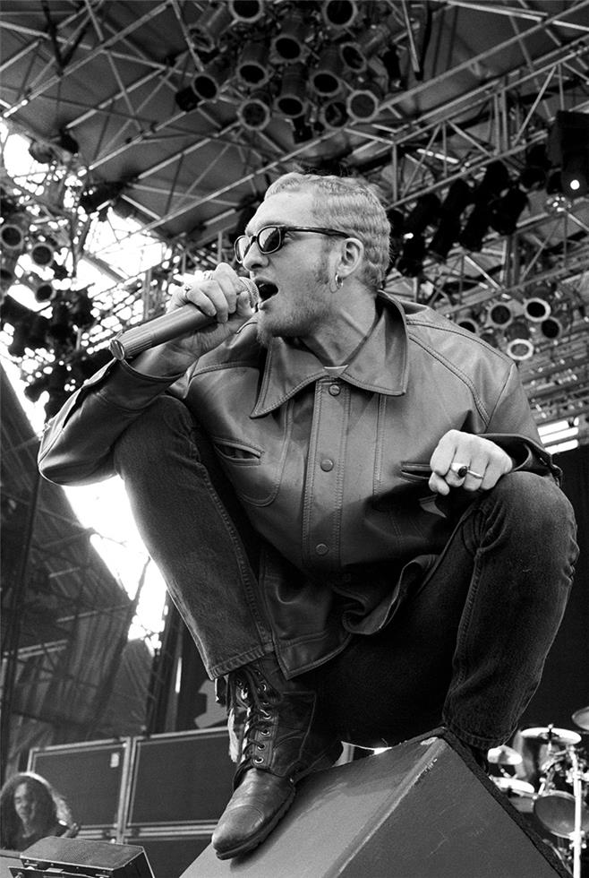 Layne Staley, Alice In Chains, Lollapalooza, Vancouver, Canada, 1993 — II. Photograph by Ebet Roberts.
