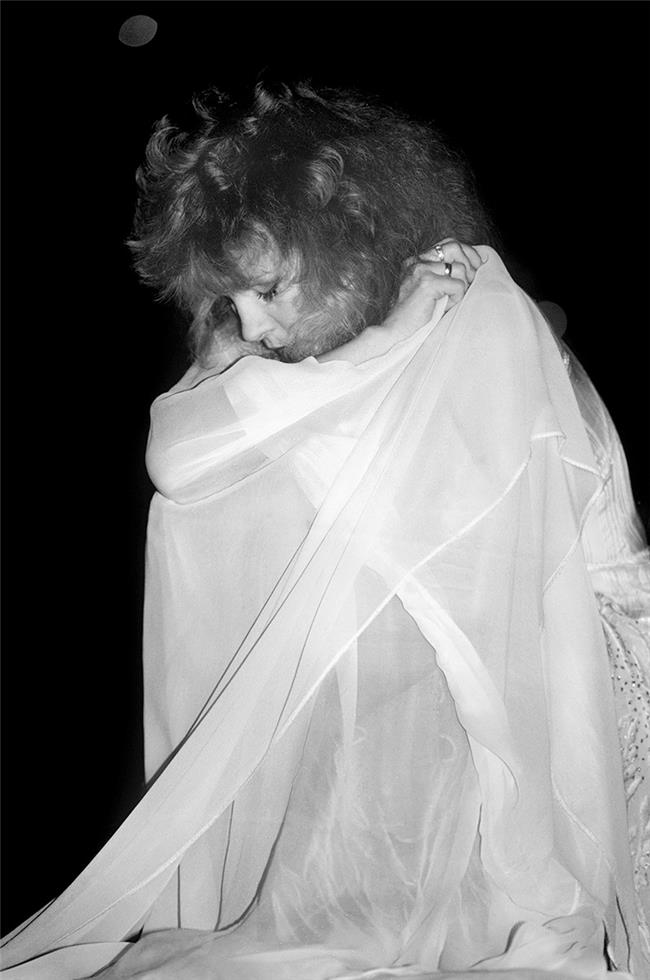 Stevie Nicks, Fleetwood Mac — II. Photograph by Ebet Roberts.
